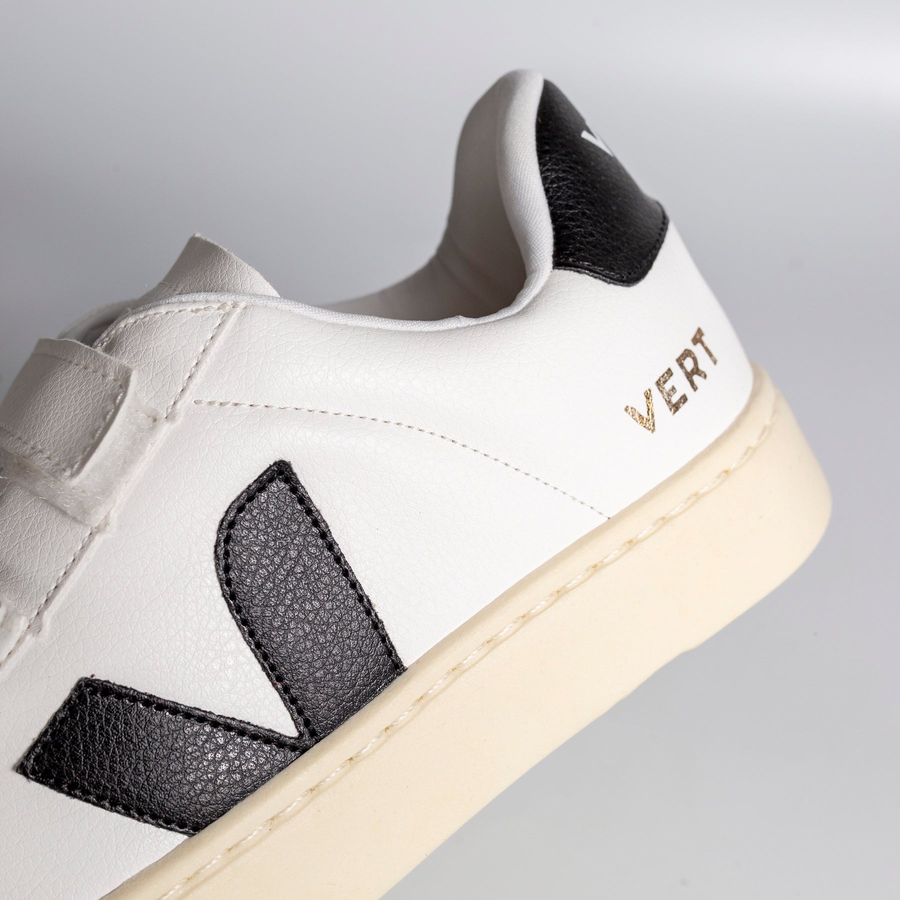 Vert Premium Velcro Triple White