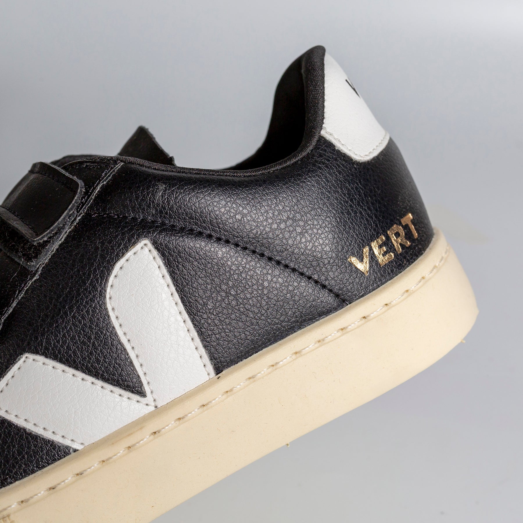 Vert Premium Velcro black