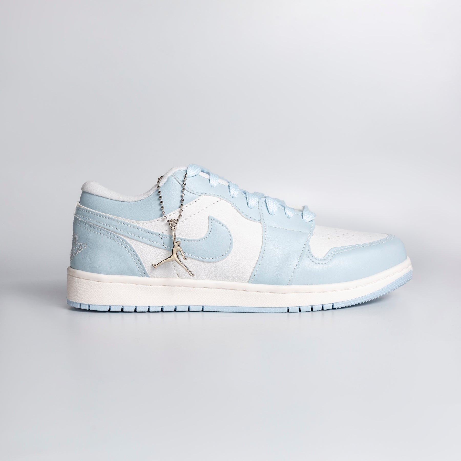 NK Air Jordan Azul BB