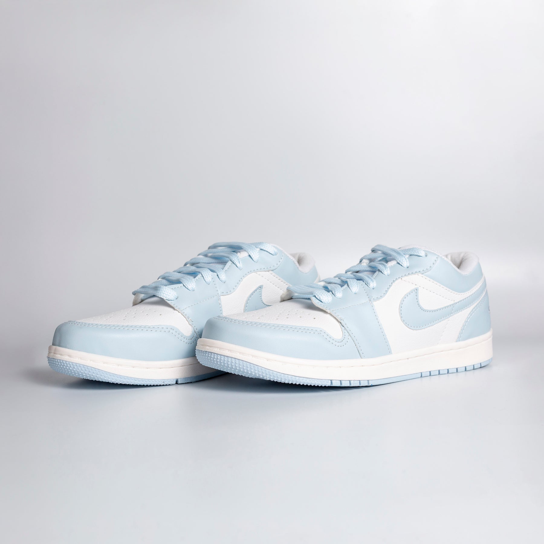 NK Air Jordan Azul BB