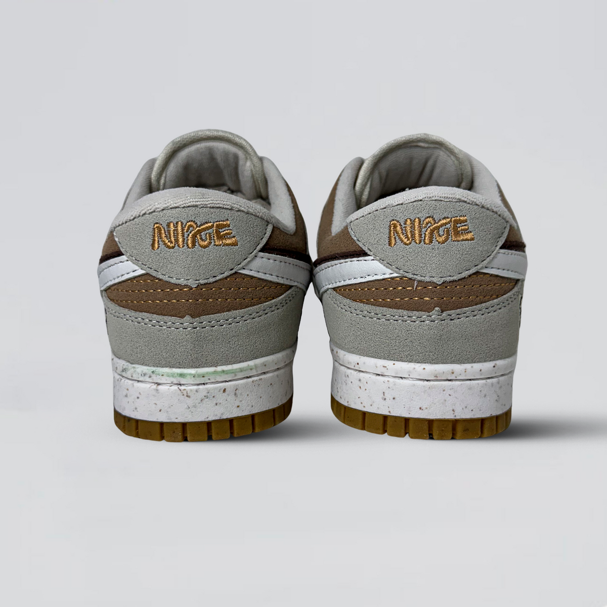Dunk 2N Antique