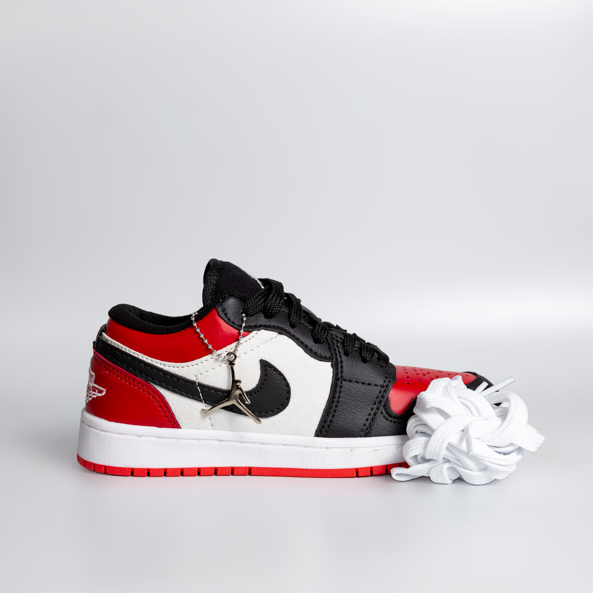 NK Air Jordan Bred toe (SUPERLIVE)