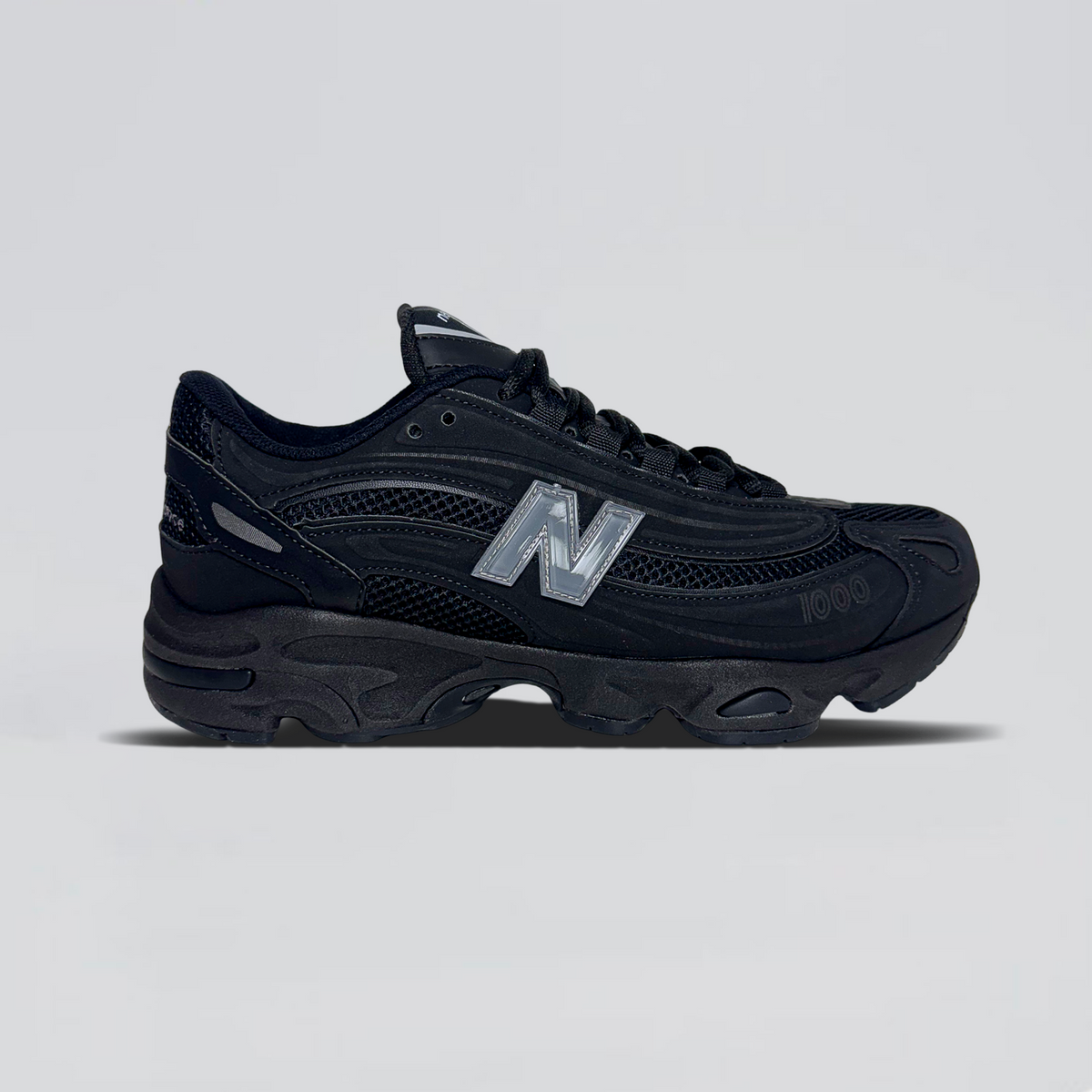 NB 1000 ALL BLACK (SUPERLIVE)