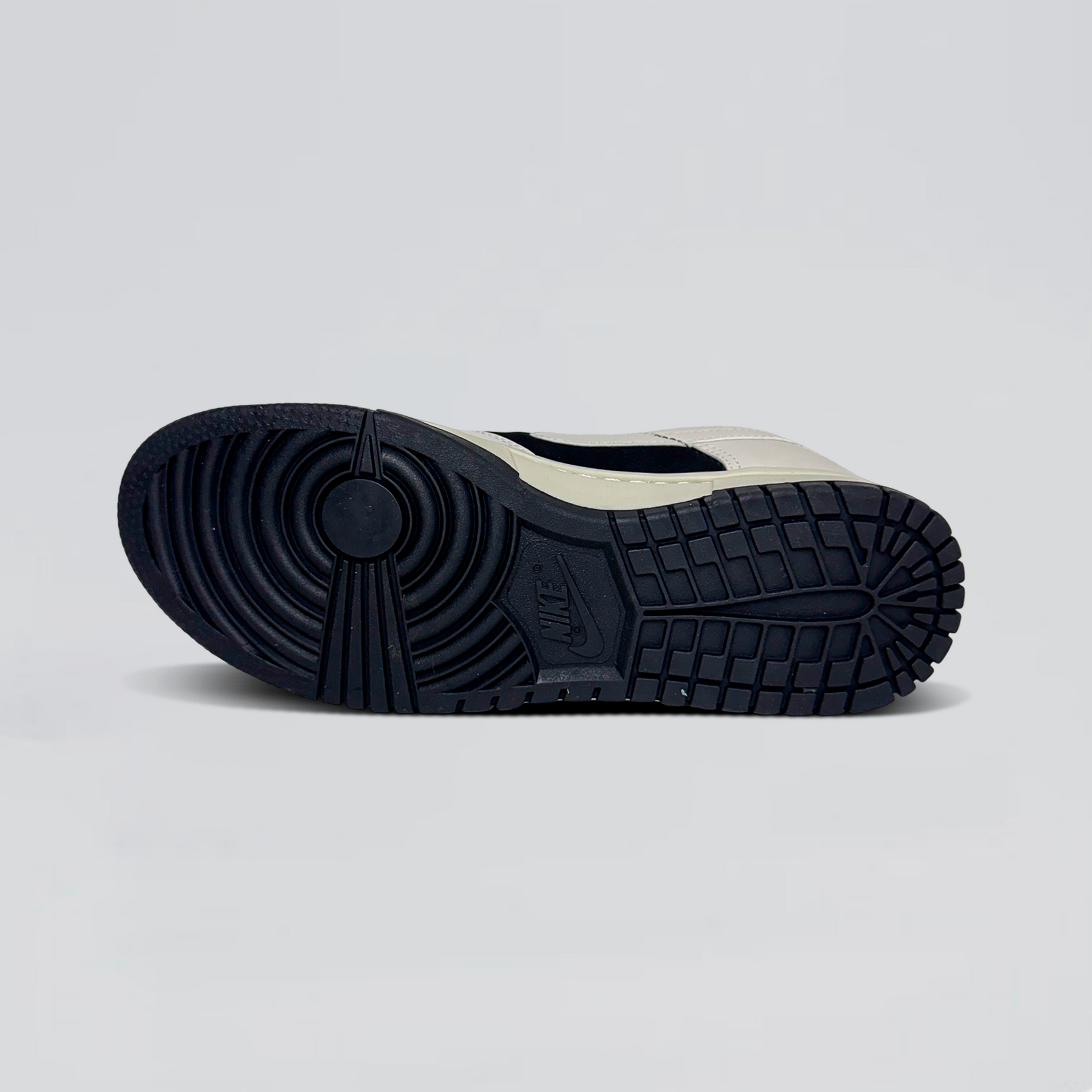 NK DK Low | Natural Preto Reverse