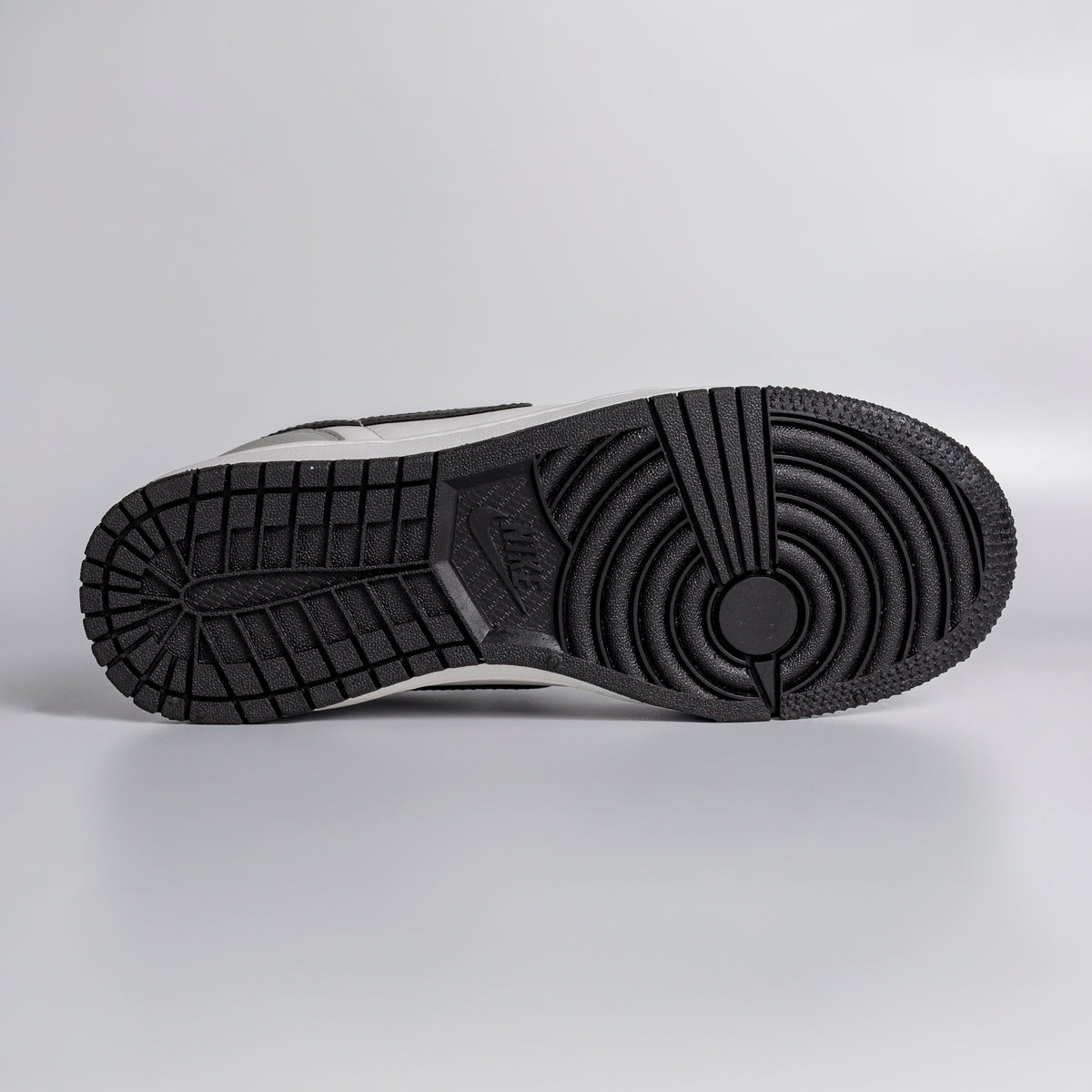 Air Jordan Smoke Grey