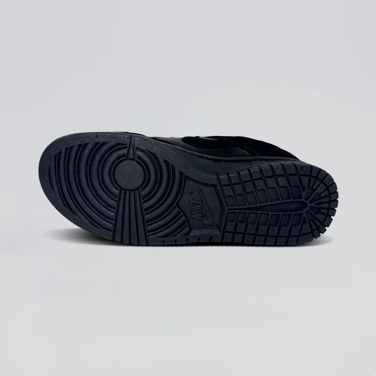 NK DK Low | Preto Preto (SUPERLIVE)
