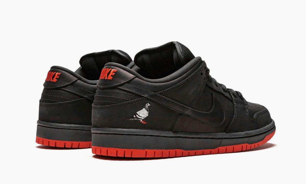 Dunk Low Pigeon